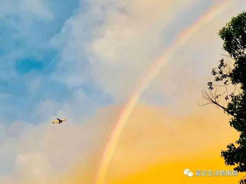 天空之韵：我们和朋友一起看到的彩虹色彩与希望文案