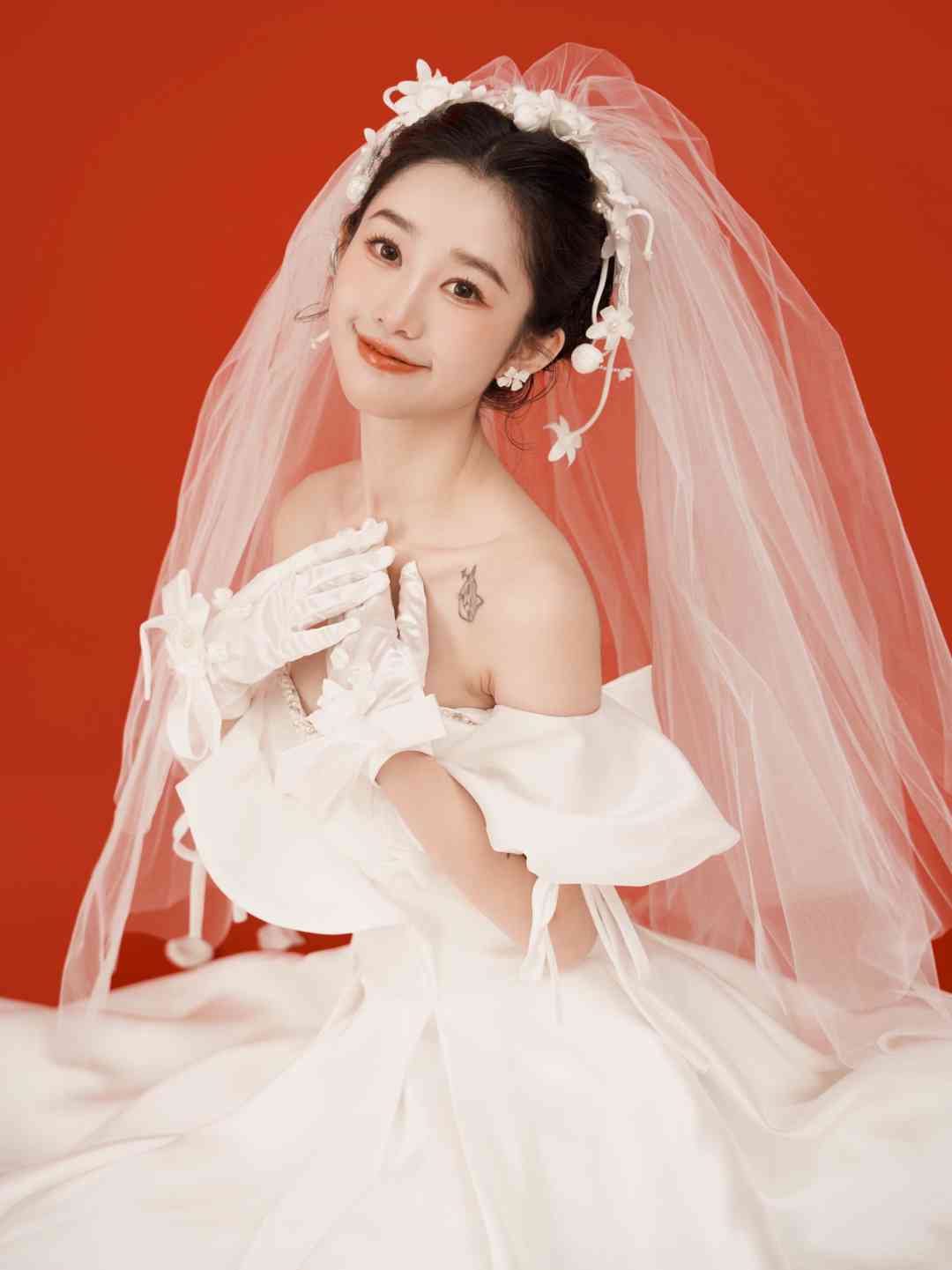 AI婚纱照变装神器：一键打造专属唯美婚纱视频，素材随心体验