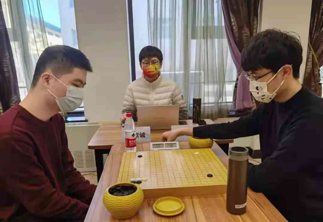 专业围棋赛事实时文字解说与精彩点评