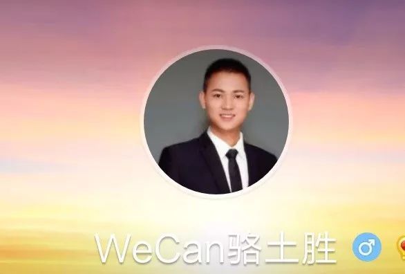 证件照朋友圈配文：如何撰写证件照文案及语句建议