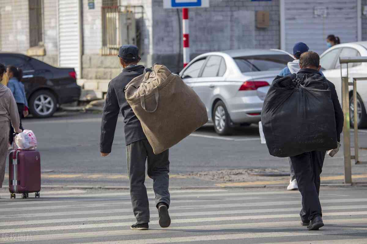 工伤赔偿责任解析：分包单位与总包单位在工伤事故中的赔偿义务与责任归属