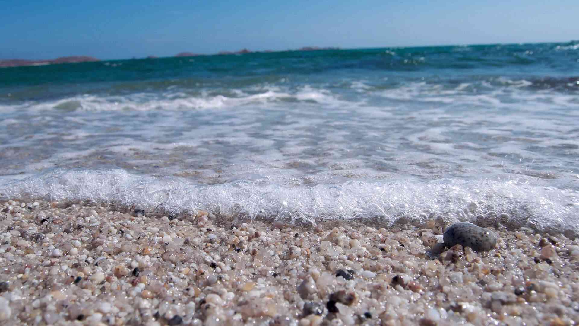 海景沙滩高清壁纸集锦：涵全球热门海滩风光，满足多种桌面背景需求