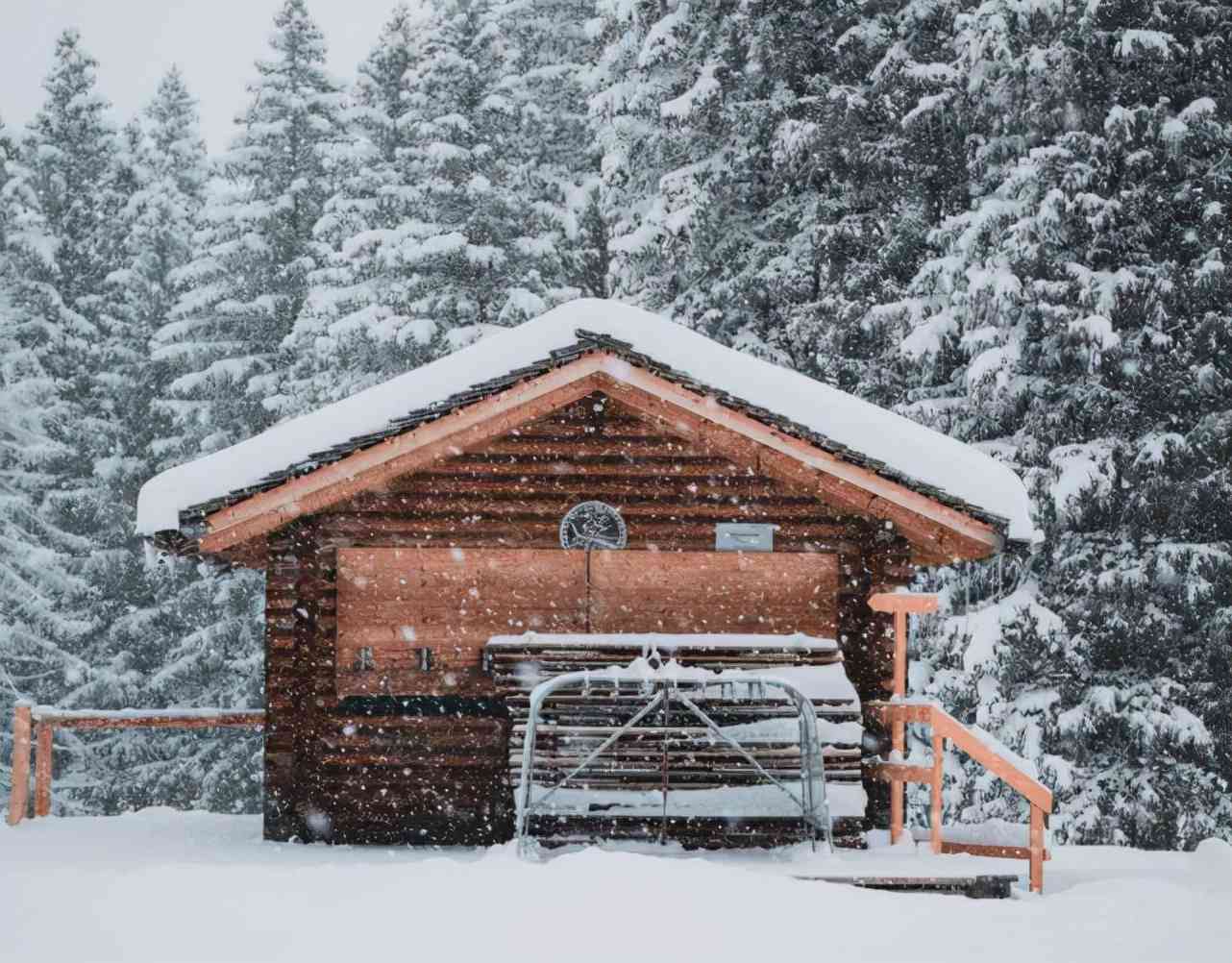 雪山文案：高级短句、治愈系精选、朋友圈必备，哈巴雪山灵感集锦