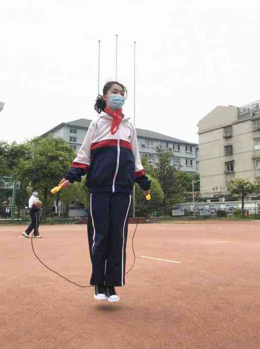 小学体育教育跳绳活动综合研究报告：训练方法、教学策略与效果评估