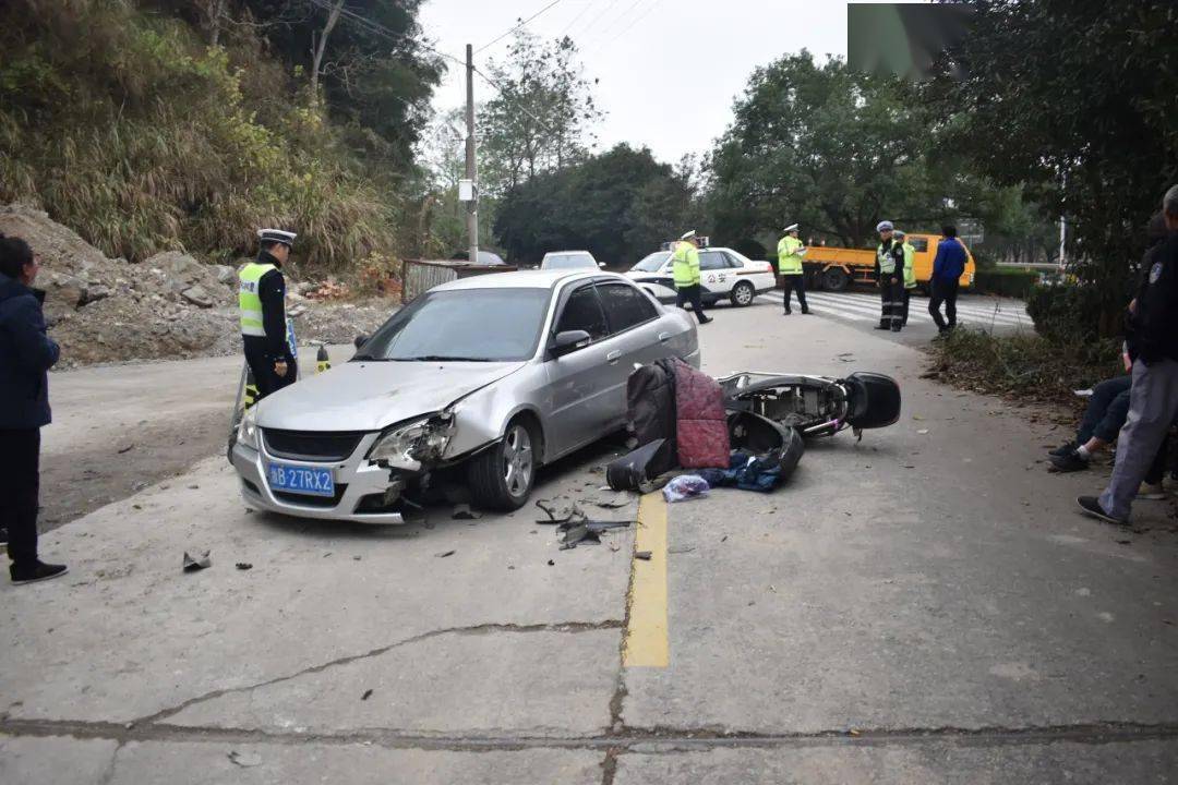 单位内部遭遇车祸事故：员工被车撞后的应急处理指南