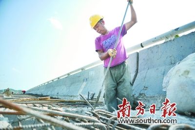 工伤事故应急处理：工地上遭遇工伤如何     与自救