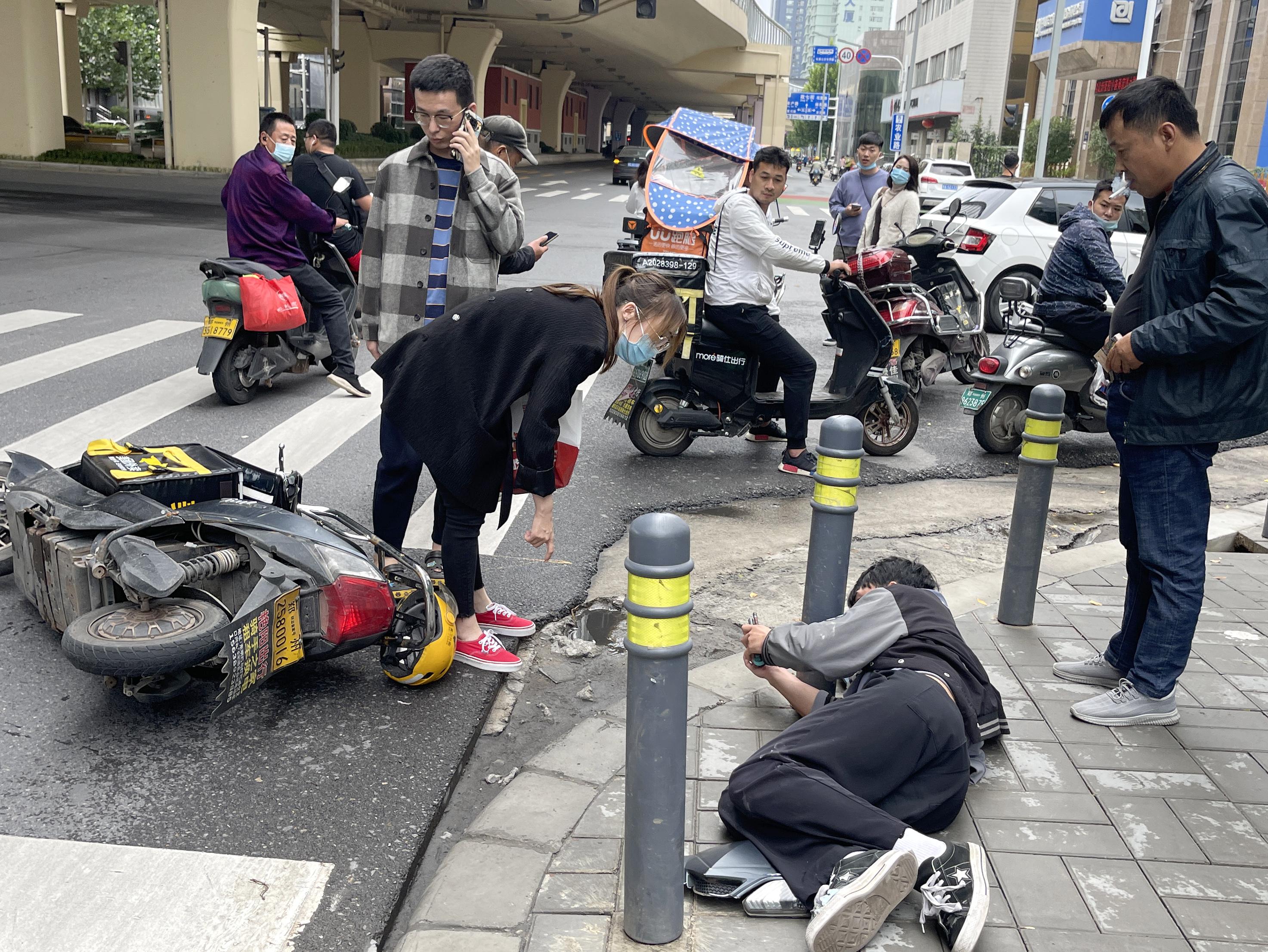 单位拒认定工伤赔偿，劳动者如何     应对