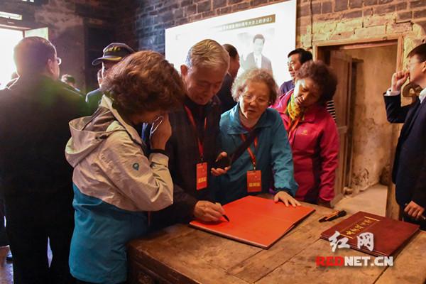 探索世界的足迹：知名旅游博主独家签名攻略